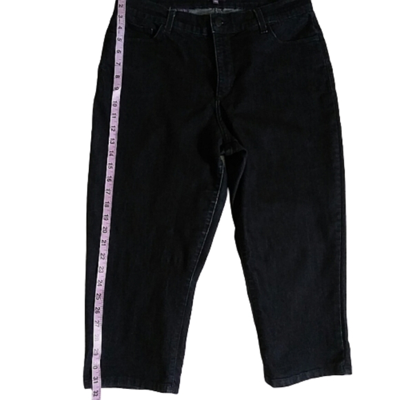 NYDJ crop jeans - Picture 4 of 12